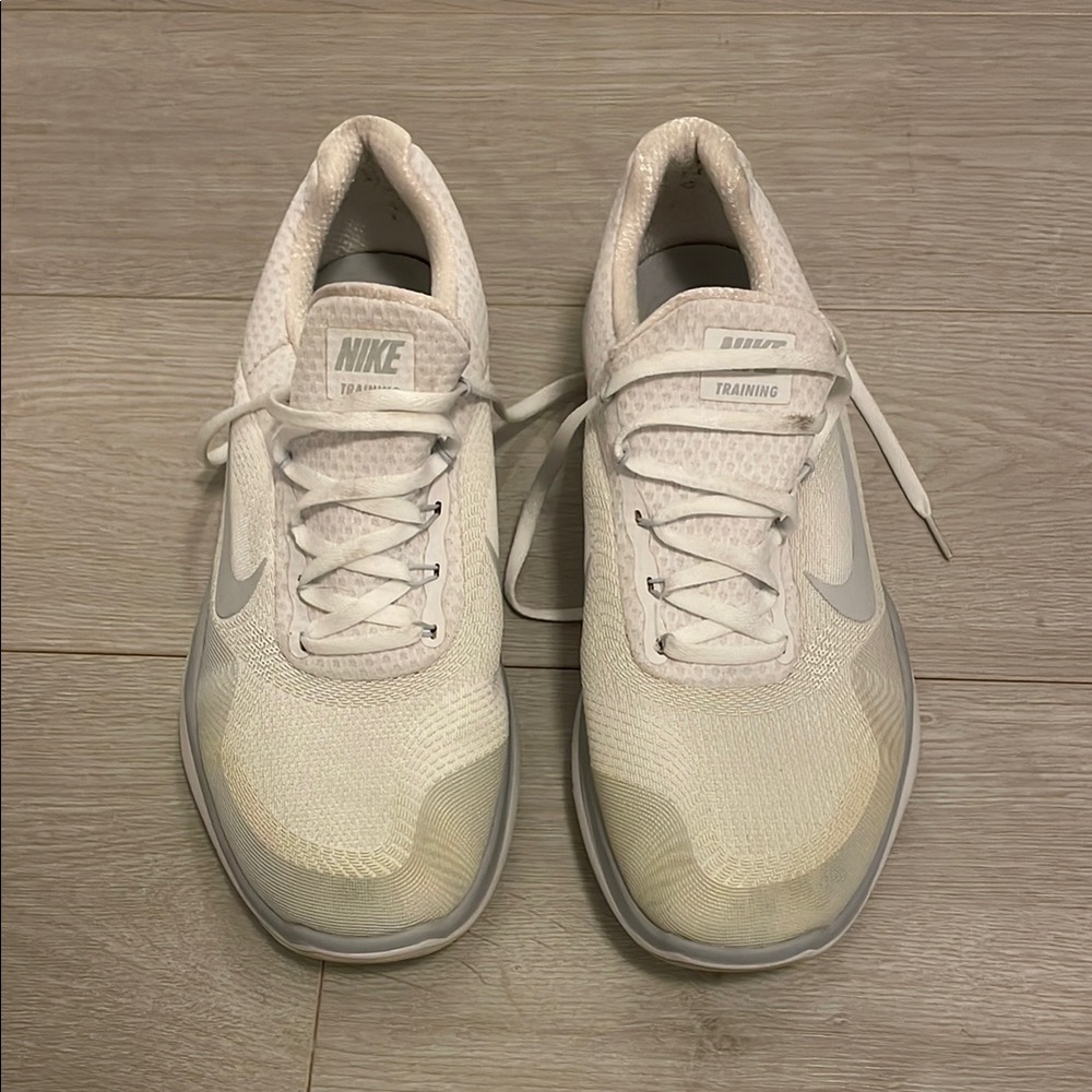 Nike Men's White Training Shoes